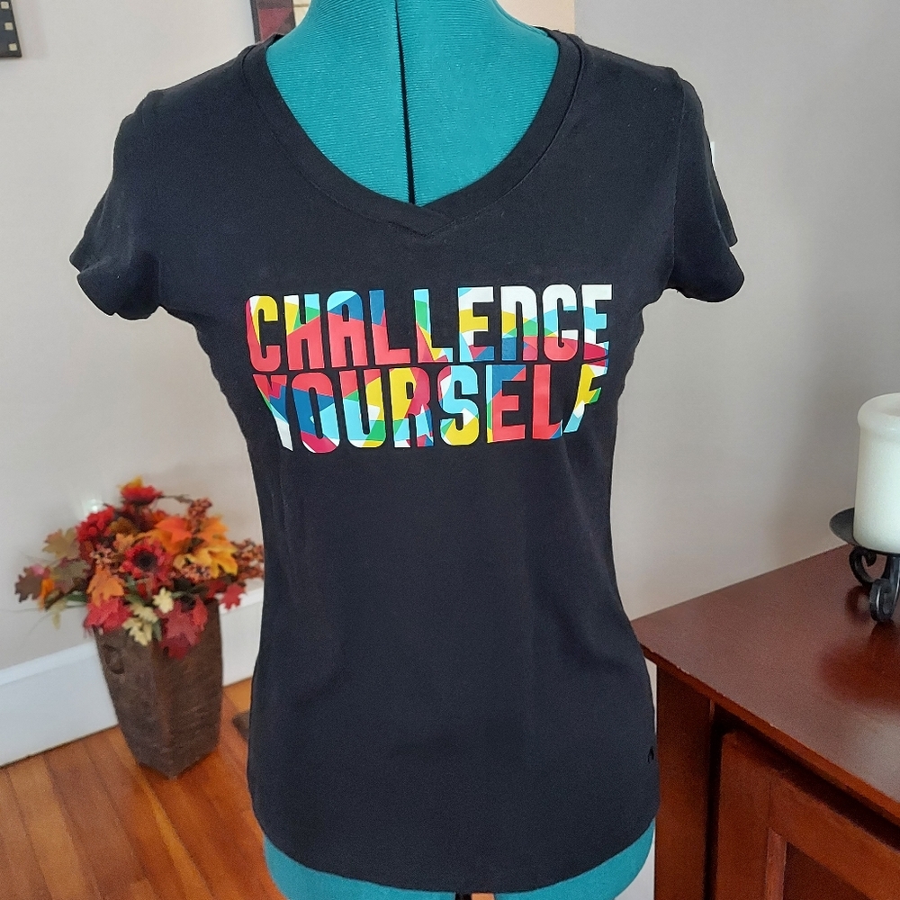 🔴3/$15 Champion Inspirational Graphic V-neck Tee